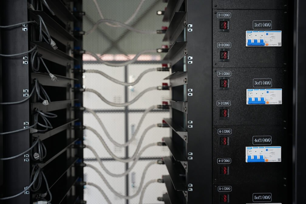 XON-H20-A28 Water Cooling Cabinet XON-H20-A28 Water Cooling Cabinet